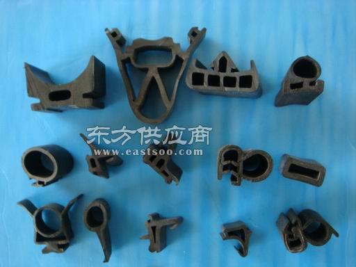 維亞橡膠制品 橡膠密封條的生產(chǎn) 密封條圖片